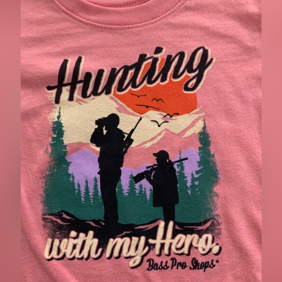 Hunting with my Hero peach tshirt 3T - Picture 2 of 4